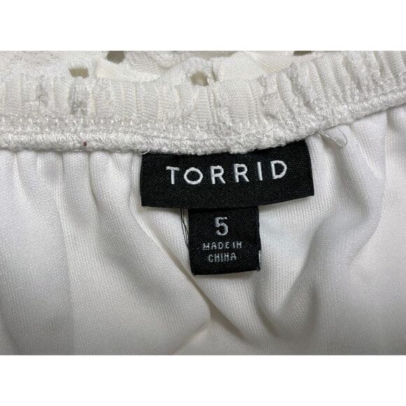 Torrid Off Shoulder Eyelet Knit Skater Dress Womens Size 5 (5X) White - Picture 3 of 7